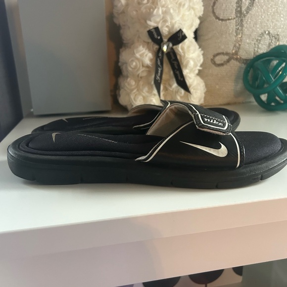 Nike Women's Black Slide Sandals with White Accents - Picture 2 of 3